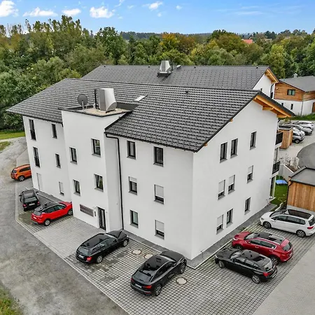 Smurmelhomes Oase: Terrasse - Parken - Kind Passau Buitenkant foto