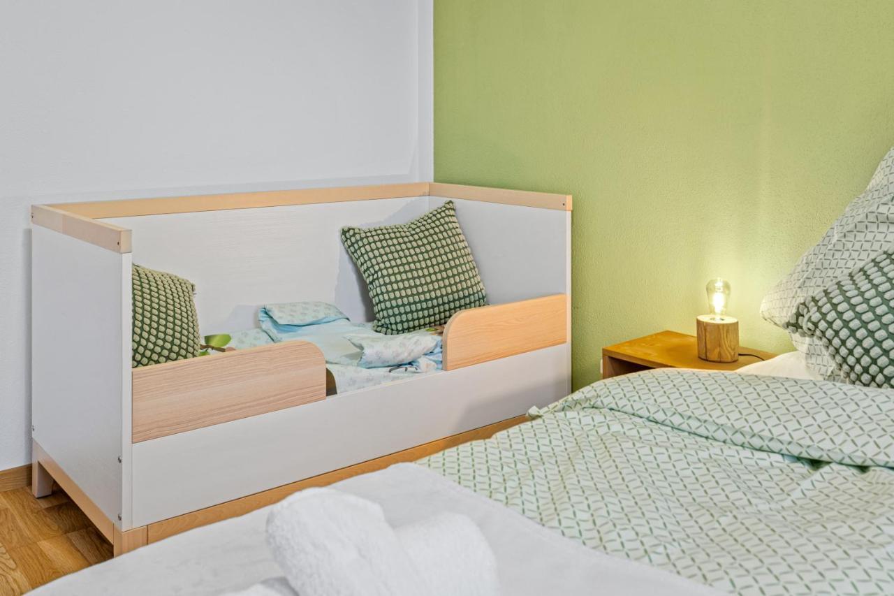 Apartment Smurmelhomes Oase: Terrasse - Parken - Kind